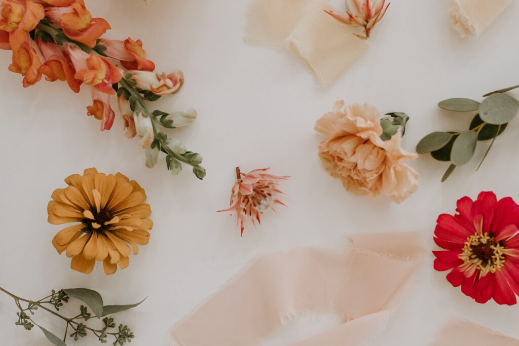 terapia floral vibracional, flores de bach, california y elixires